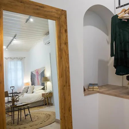 Amymone Konukevi Anabolu